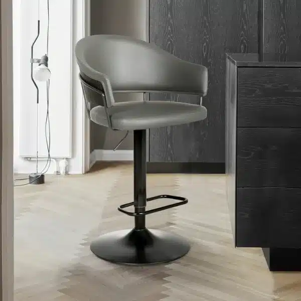 Brody Stool (1)