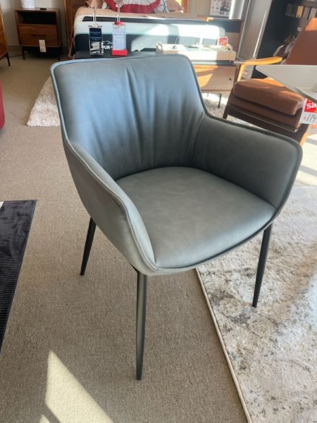 019a6a85 F8fc 748a A402 9c506092671a