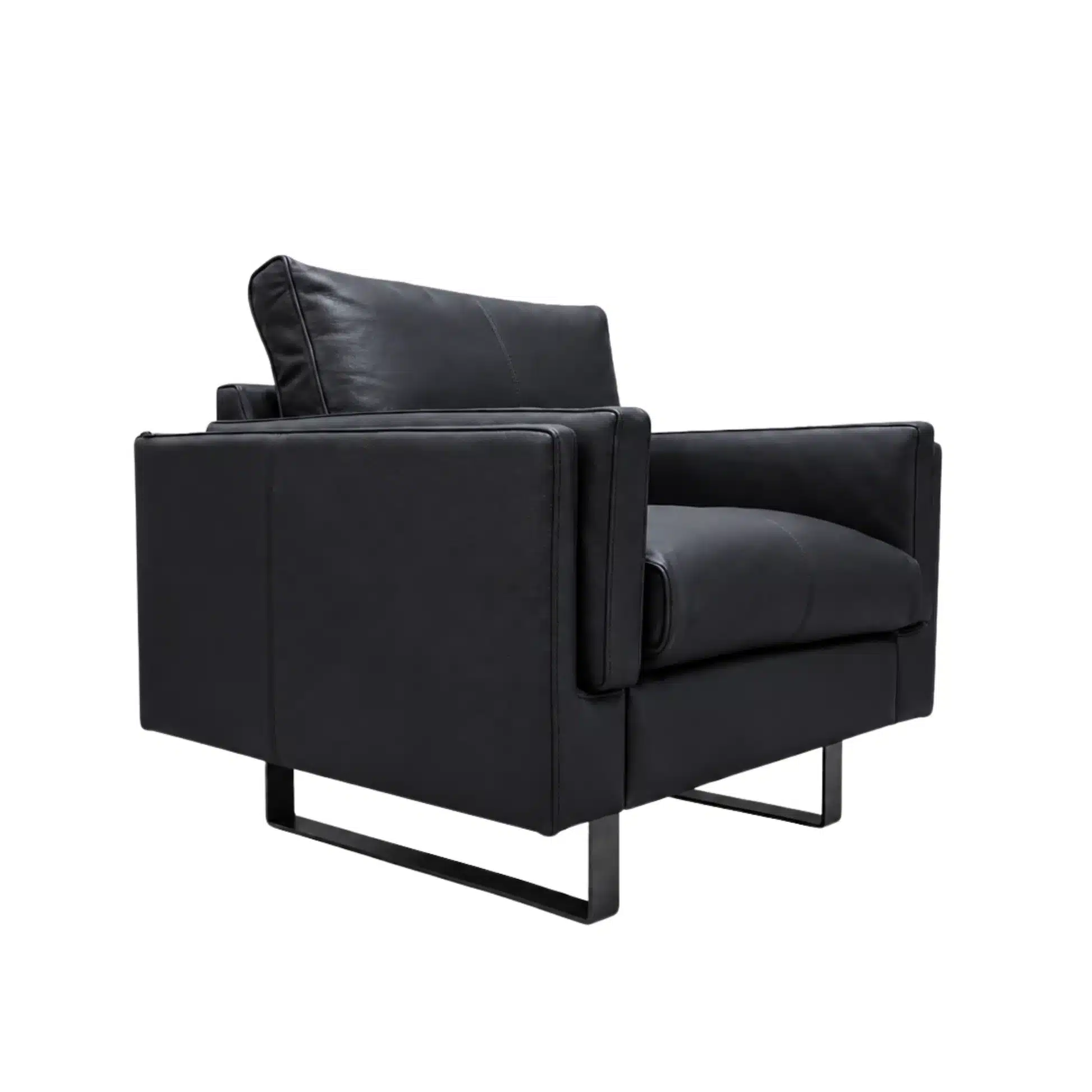 Fjordsendlessleatheraccentchairwithfeathercushions 5